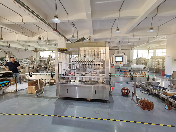 玻璃水全自動灌裝機